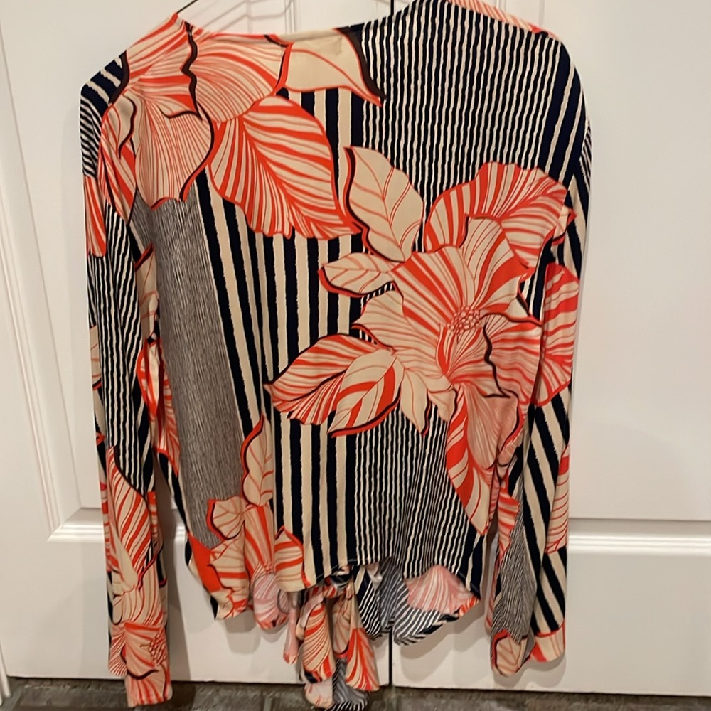 Cute Patterned Top - image 3